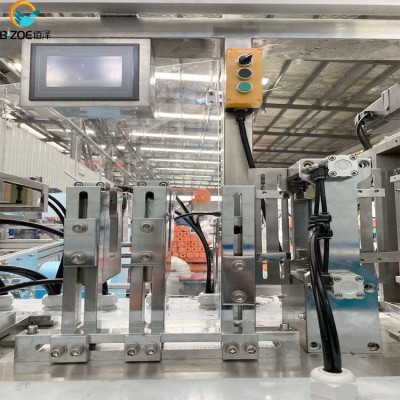 China low cost wet wipes machinery production line on sale